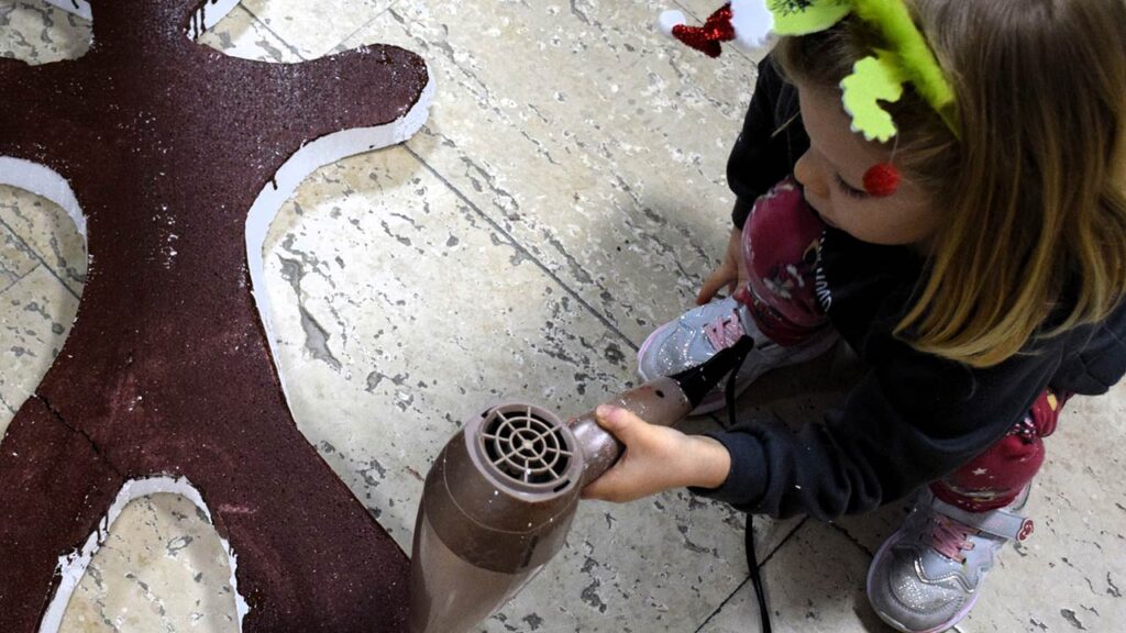 Radionica Divovski keksi – blagdanska kreativnost u Bujama